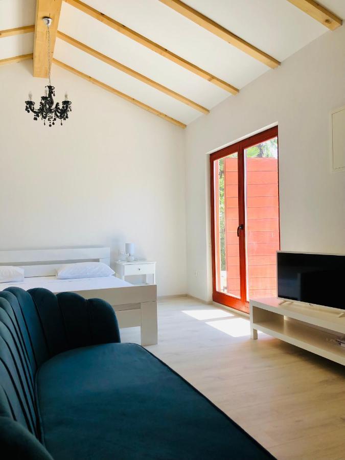 Villa Marija เวอร์ซาร์ ภายนอก รูปภาพ